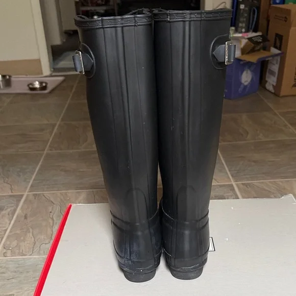 Hunter Black Women's Winter & Rain Boots - Picture 6 of 9
